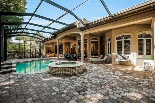 MAJ8978 4 Bedroom Holiday Home by Marco Naples Vacation Homes