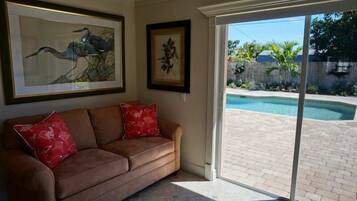 Luxury House, 3 Bedrooms | Living area