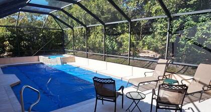 SHEF2024 4 Bedroom Holiday Home by Marco Naples Vacation Homes