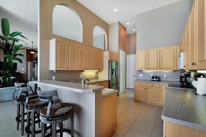 Luxury House, 5 Bedrooms, Sea View, Sea Facing | Private kitchen | Fridge, microwave, coffee/tea maker - SMARCO919 5 Bedroom Holiday Home by Marco Naples Vacation Homes (Marco Island)