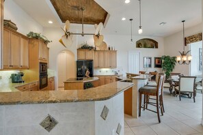 Luxury House, 3 Bedrooms, Pool View, Poolside | Private kitchen | Fridge, microwave, coffee/tea maker - SMARCO1255 3 Bedroom Holiday Home by Marco Naples Vacation Homes (Marco Island)