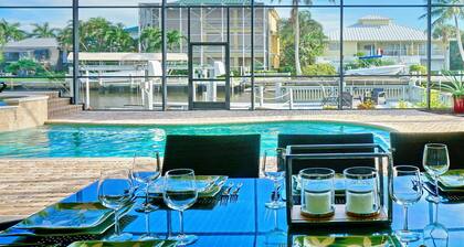 TW330 5 Bedroom Holiday Home by Marco Naples Vacation Homes