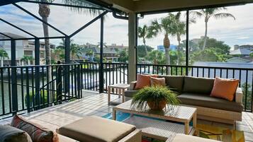 Luxury House, 5 Bedrooms, Pool View, Poolside | Terrace/patio