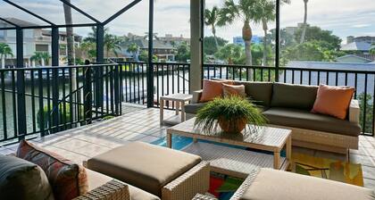 TW330 5 Bedroom Holiday Home by Marco Naples Vacation Homes