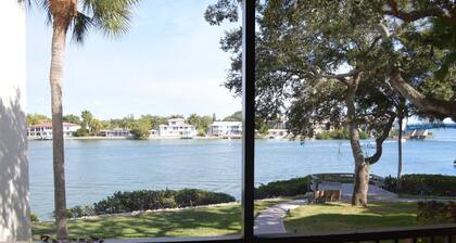 Cove II 127F 2 Bedroom Condo By Midnight Cove II