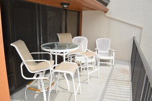 Comfort Condo, 2 Bedrooms | Balcony