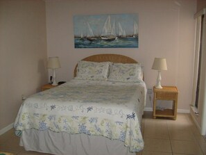 Comfort Condo, 2 Bedrooms, Canal View | 2 bedrooms