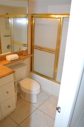 Comfort Condo, 2 Bedrooms, Canal View | Bathroom | Shower, hair dryer, towels - Cove II 413F 2 Bedroom Condo By Midnight Cove II (Siesta Key)