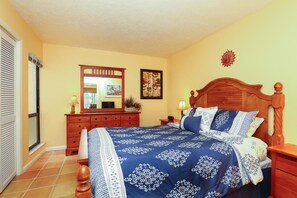 Comfort Condo, 2 Bedrooms, Canal View | 2 bedrooms