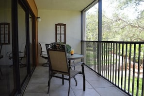 Maison Confort, 3 chambres, vue piscine | Terrasse/Patio