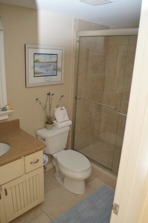 Bathroom - Cove II 633F 2 Bedroom Condo By Midnight Cove II (Siesta Key)