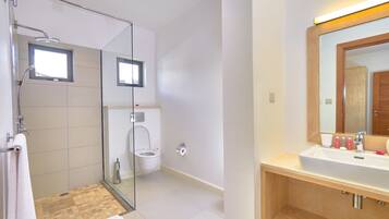 Luxury Villa, 3 Bedrooms, Pool View, Garden Area | Bathroom | Separate bathtub and shower, free toiletries, hair dryer, towels