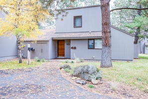 Family Apartment, 2 Bedrooms | Front of property