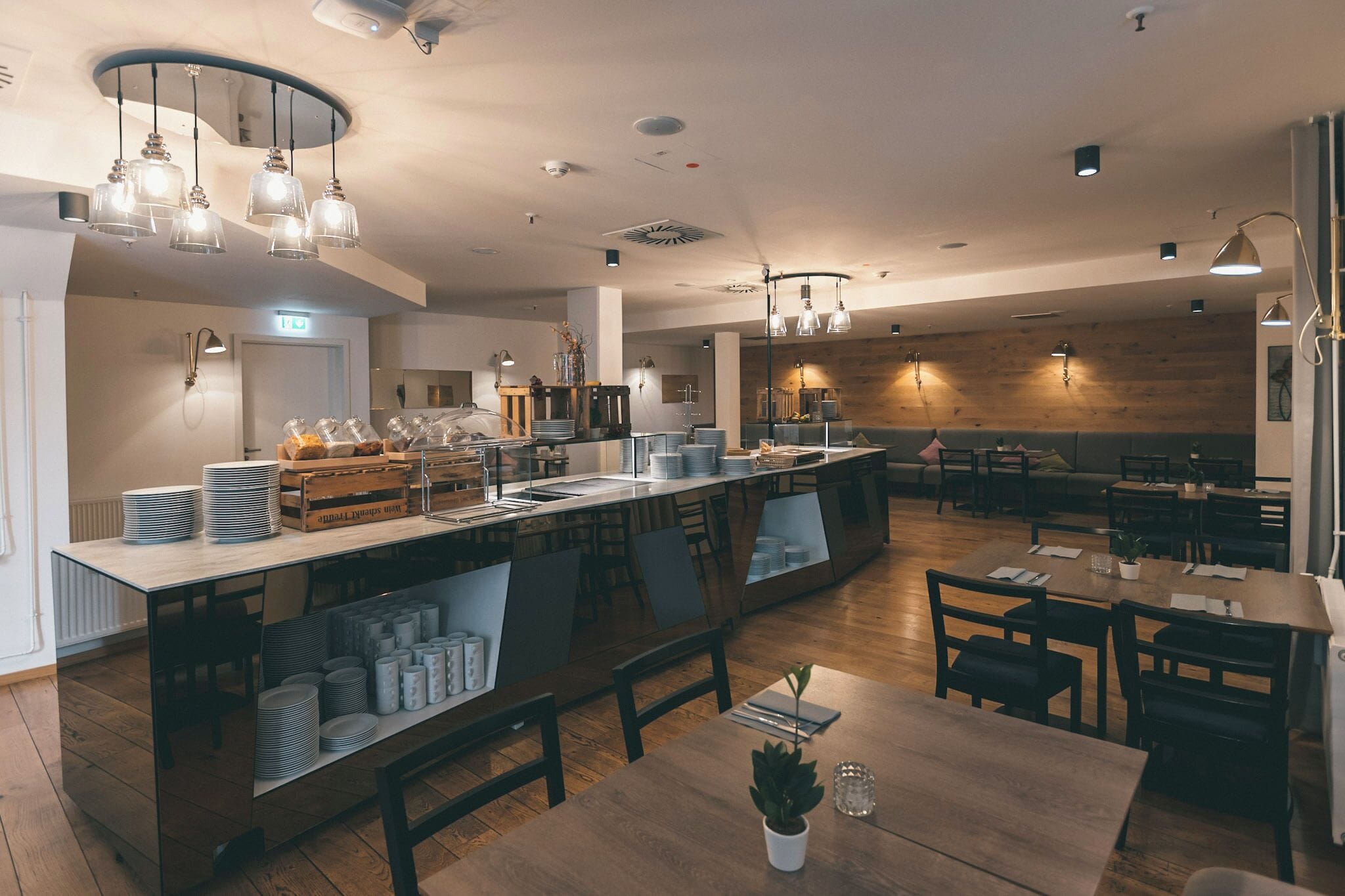 Se ofrece un desayuno bufé (20.00 EUR por persona)