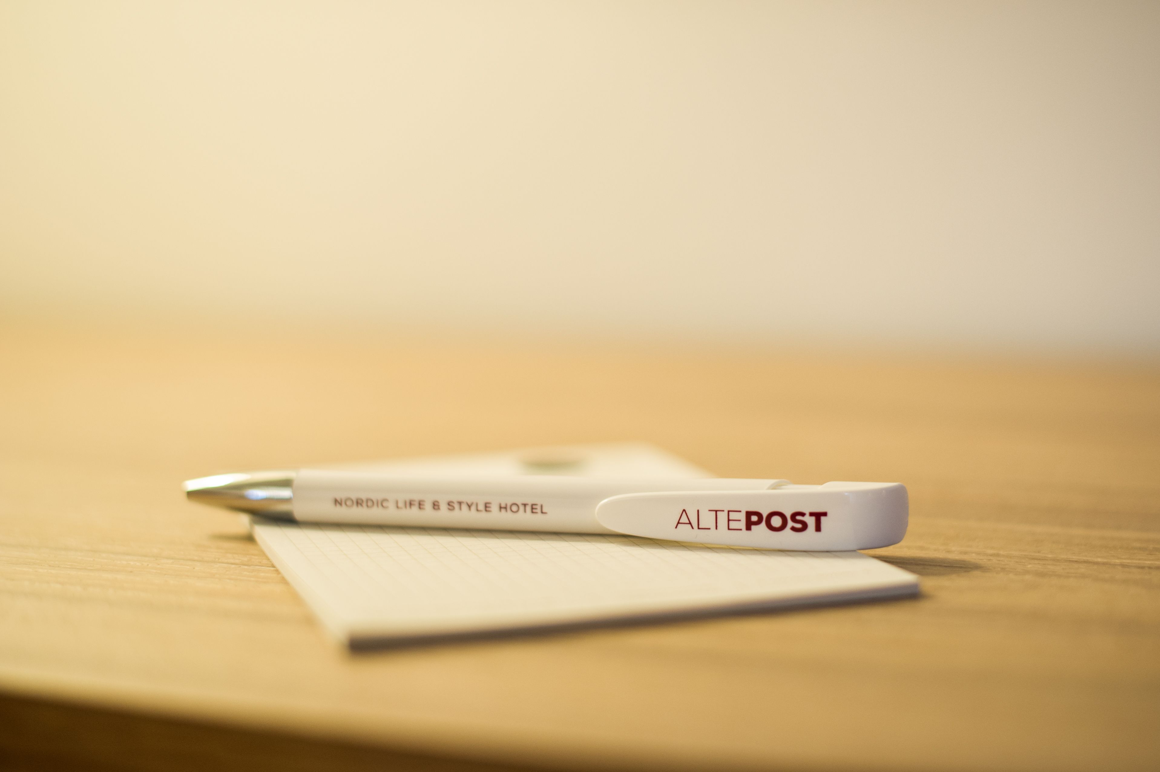 single room | egyptian cotton sheets, premium bedding, in-room safe, desk