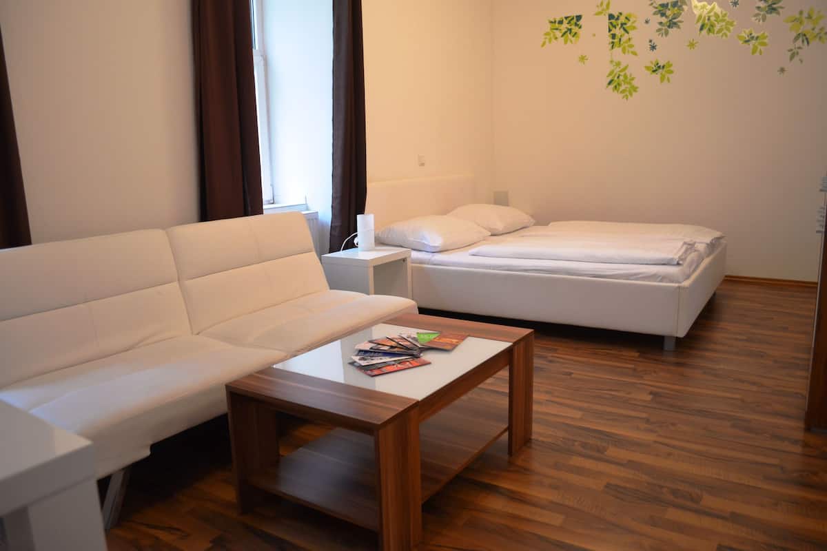 City Apartment, 1 Bedroom, Garden View (incl. end cleaning fee)