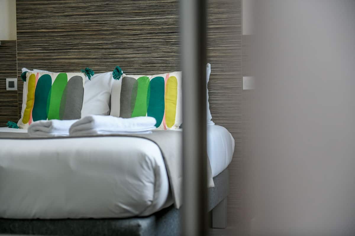 standard double room, ocean view | in-room safe, free wifi