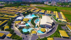 Thức ăn và đồ uống