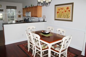 Standard Apartment, 3 Bedrooms | In-room dining - 2012 The Havens (North Myrtle Beach)