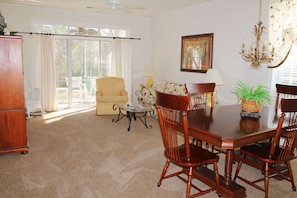 Condo, Multiple Beds (214 Wedgewood) | In-room dining