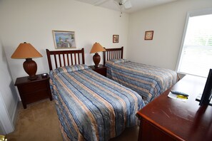 House, Multiple Beds (2314 The Havens)