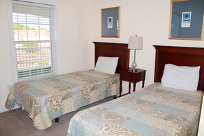 Condo, Plusieurs lits (534 Wedgewood) | 2 chambres, accès au Wi-Fi (inclus)