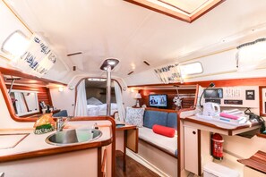 Lobby lounge - Sailboat Holiday Experience (Las Palmas de Gran Canaria)