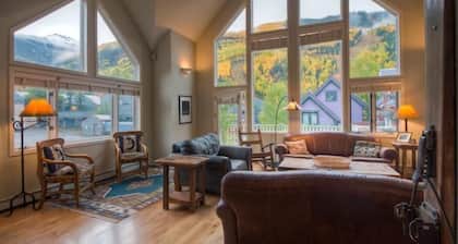 Bachman Village 19 4 Bedroom Holiday home By Accommodations in Telluride