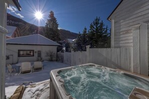 Family House, 2 Bedrooms, Mountainside | Outdoor spa tub