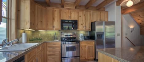 Family House, 2 Bedrooms, Mountainside | Private kitchen | Fridge, microwave, coffee/tea maker