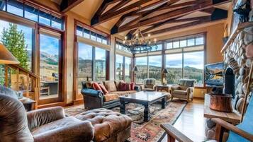 Family House, 5 Bedrooms, Mountainside | Living area | DVD player