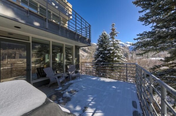 Family Condo, 1 Bedroom, Mountainside | Balcony