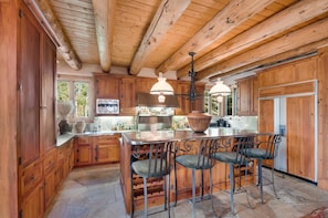 Family House, 4 Bedrooms, Mountainside | Private kitchen - Rocky Road Retreat 4 Bedroom Holiday home By Accommodations in Telluride (Telluride)