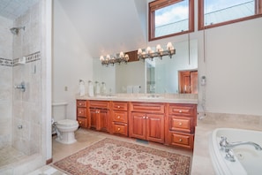 Bathroom - Pacific Street 3 Bedroom Condo By Accommodations in Telluride (Telluride)