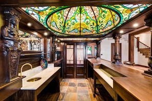 Family House, 6 Bedrooms, Mountainside | Private kitchen | Fridge, microwave, coffee/tea maker - Timber Creek 10 Bedroom Holiday home By Accommodations in Telluride (Telluride)