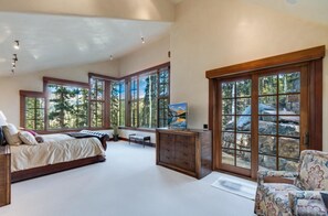 Casa familiar, 6 habitaciones, junto a la montaña | 10 dormitorios