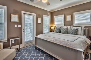 House, 4 Bedrooms, Pool View | 4 bedrooms, travel crib, bed sheets