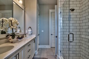 3 bedrooms, free WiFi - Gypsea Pearl of Prominence 3 Bedroom Condo By Coastal Dreamin (Santa Rosa Beach)
