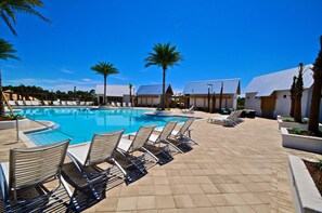 Condo, 3 Bedrooms | Outdoor pool - One More Day 3 Bedroom Condo By Coastal Dreamin (Santa Rosa Beach)