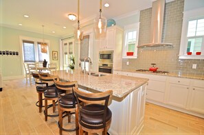 Condo, 3 Bedrooms | In-room dining