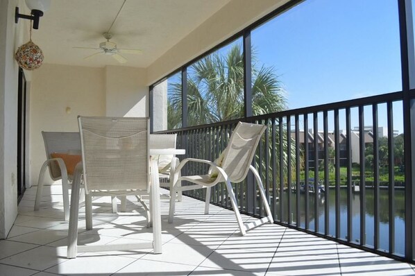 Comfort Condo, 2 Bedrooms | Balcony