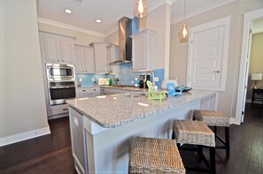 Fridge, microwave, oven, stovetop - Hub A Hubba 2 Bedroom Condo By Coastal Dreamin (Santa Rosa Beach)