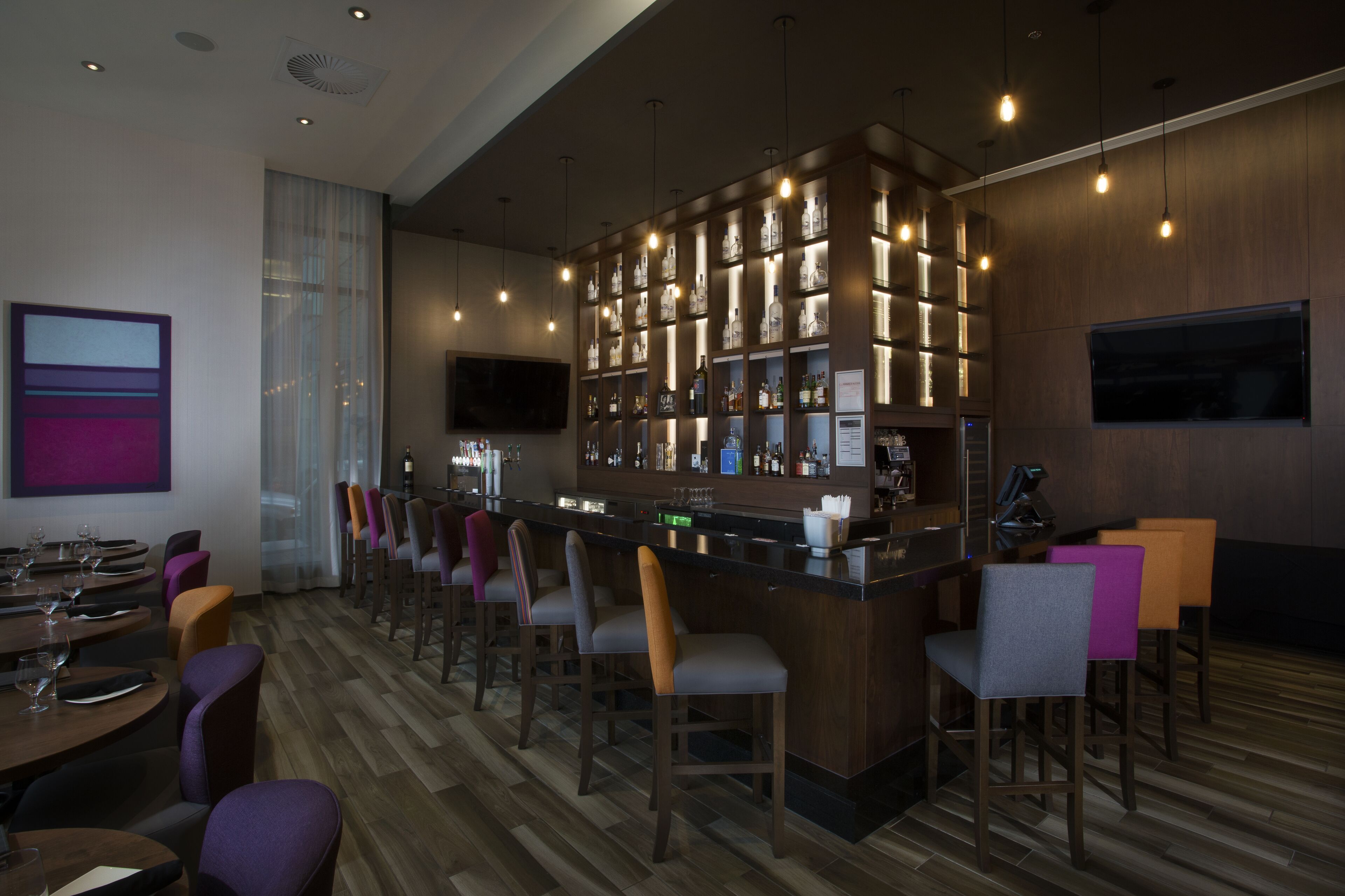 Photo - Holiday Inn Hotel & Suites - Montreal Centre-ville Ouest by IHG