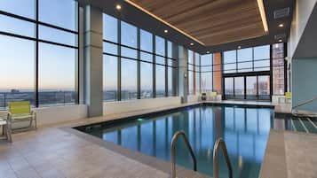 Indoor pool, pool loungers