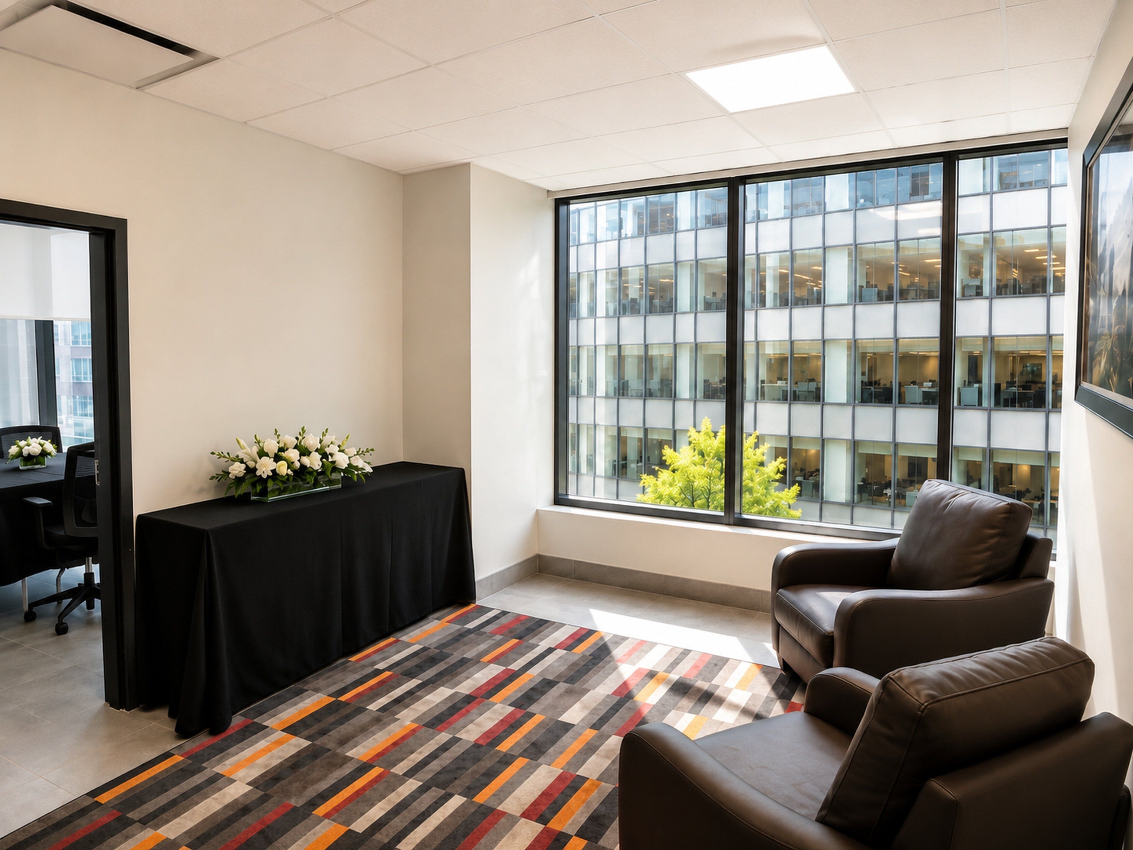 Photo - Holiday Inn Hotel & Suites Montreal Centre-ville Ouest by IHG