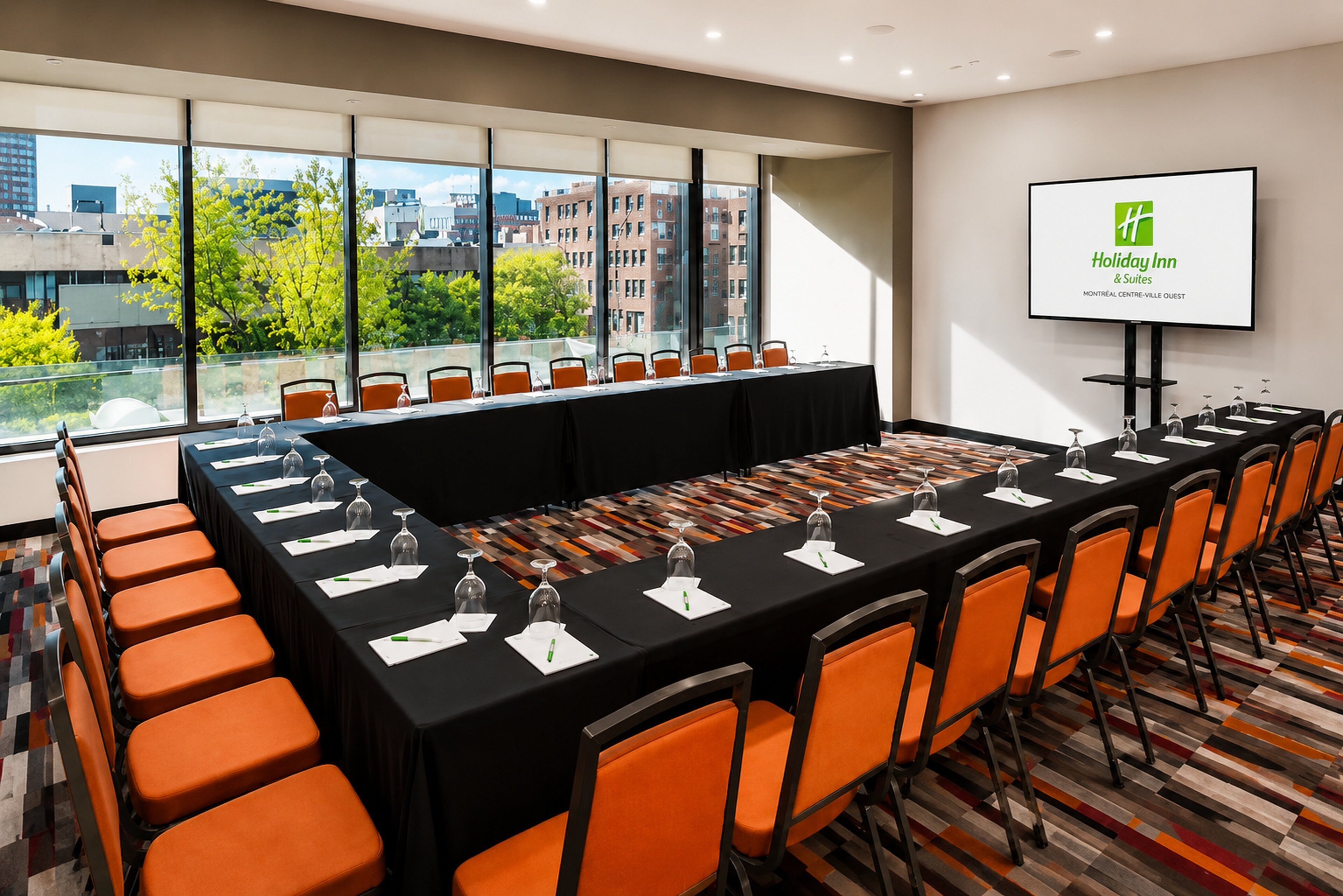 Photo - Holiday Inn Hotel & Suites Montreal Centre-ville Ouest by IHG