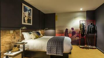 Room (Comfy) | Premium bedding, in-room safe, soundproofing, iron/ironing board