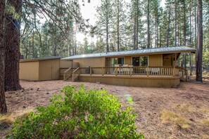 Family Apartment, 2 Bedrooms | Exterior - Elk Lane 10 (Bend)