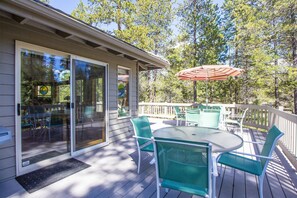 Family Apartment, 5 Bedrooms | Terrace/patio