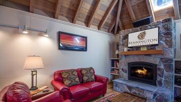 Family Apartment, 1 Bedroom | Living area | TV, fireplace, DVD player